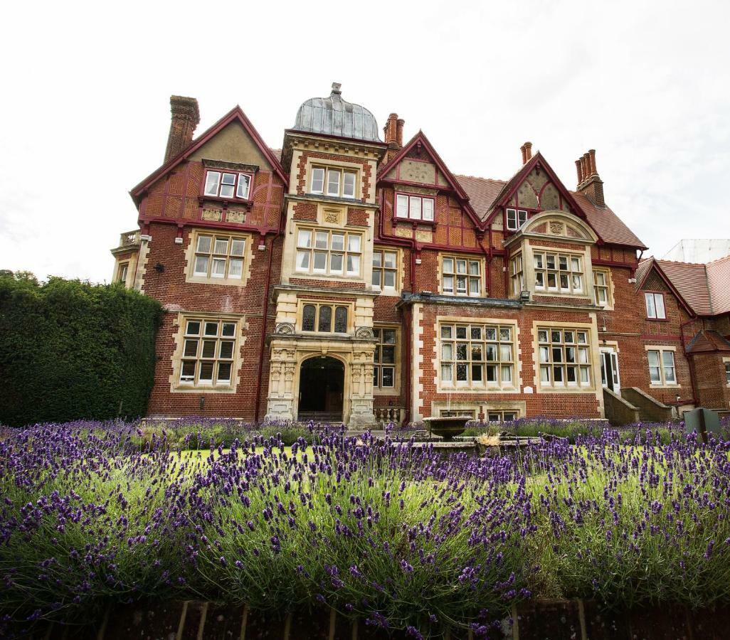 Готель Pendley Manor Трінґ Екстер'єр фото